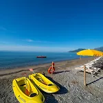 Eden Park Cilento Otel Ispani