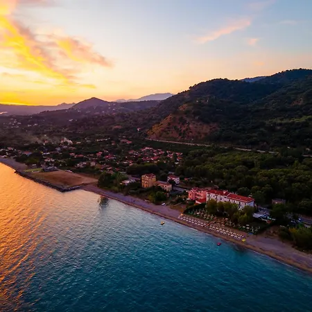 Eden Park Cilento ホテル