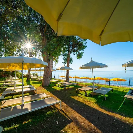 ホテル Eden Park Cilento 3*