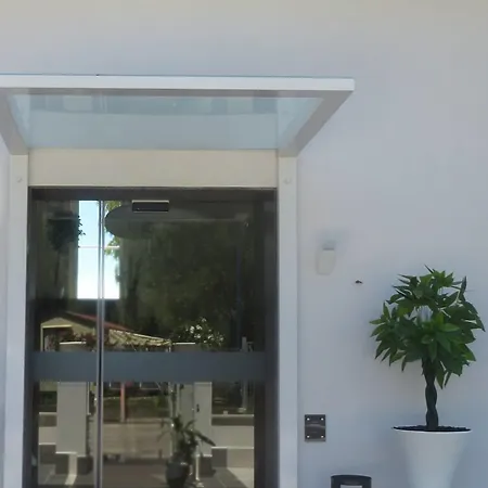 Eden Park Cilento ホテル 3*