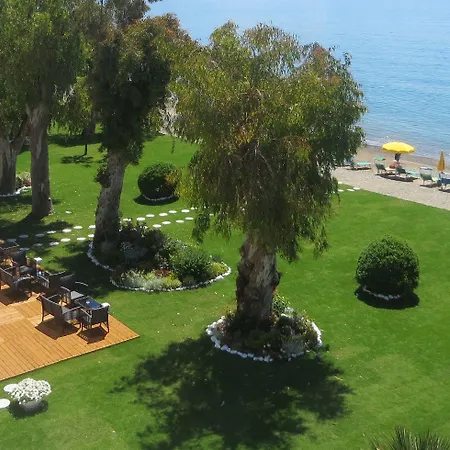 Eden Park Cilento 3* Ispani